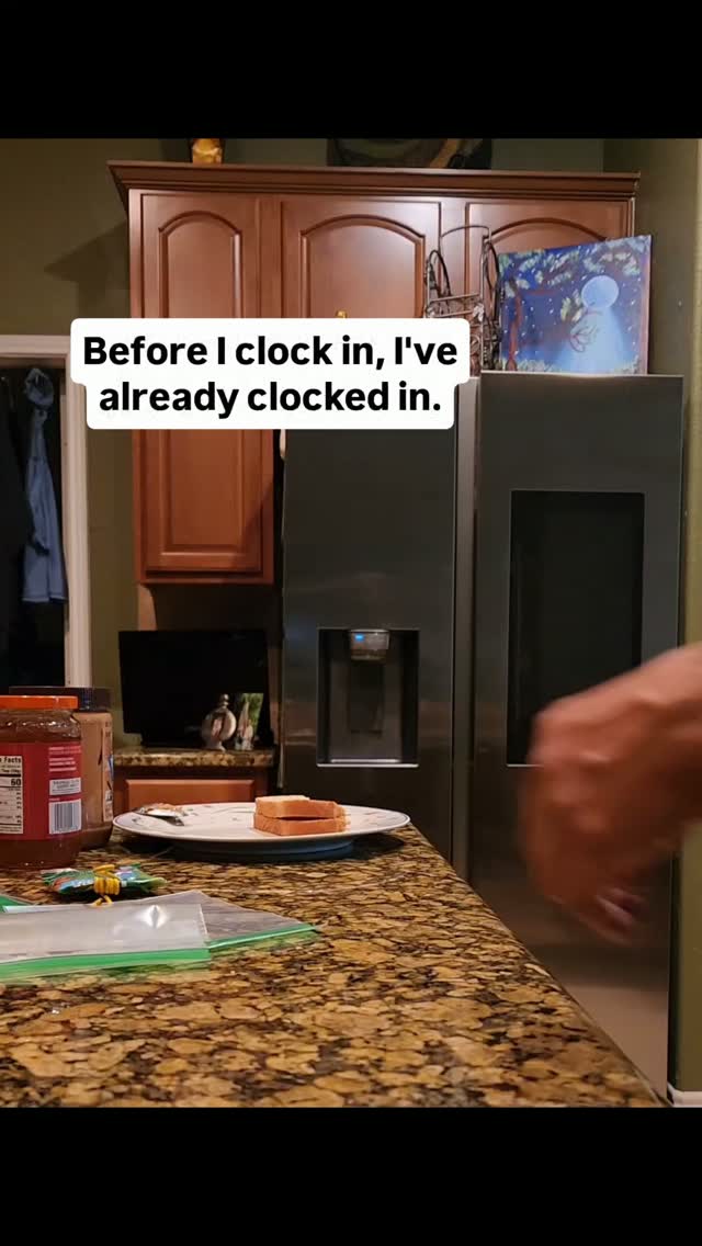 The morning shift doesn't pay, but the responsibilities are full-time. Breakfast, lunches, hair, and my own workday hasn't even started yet. Oh, and let's not forget I've gotta get out and drive too. Yep, I'm still thinking about that electric scooter for Christmas. Don't play with me!! 😂🛴